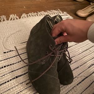 Toms booties